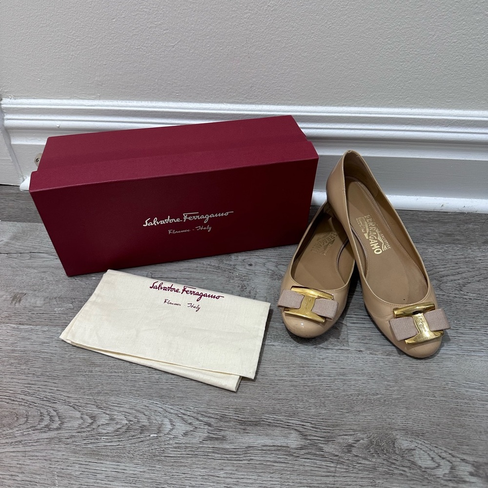 Ferragamo Ninna Patent Beige Nude Ballet Flats